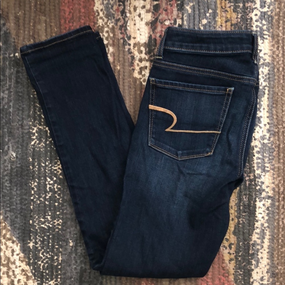 American Eagle Dark Washed Skinny Jeans